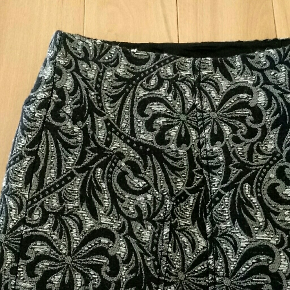 NWOT Ann Taylor Skirt